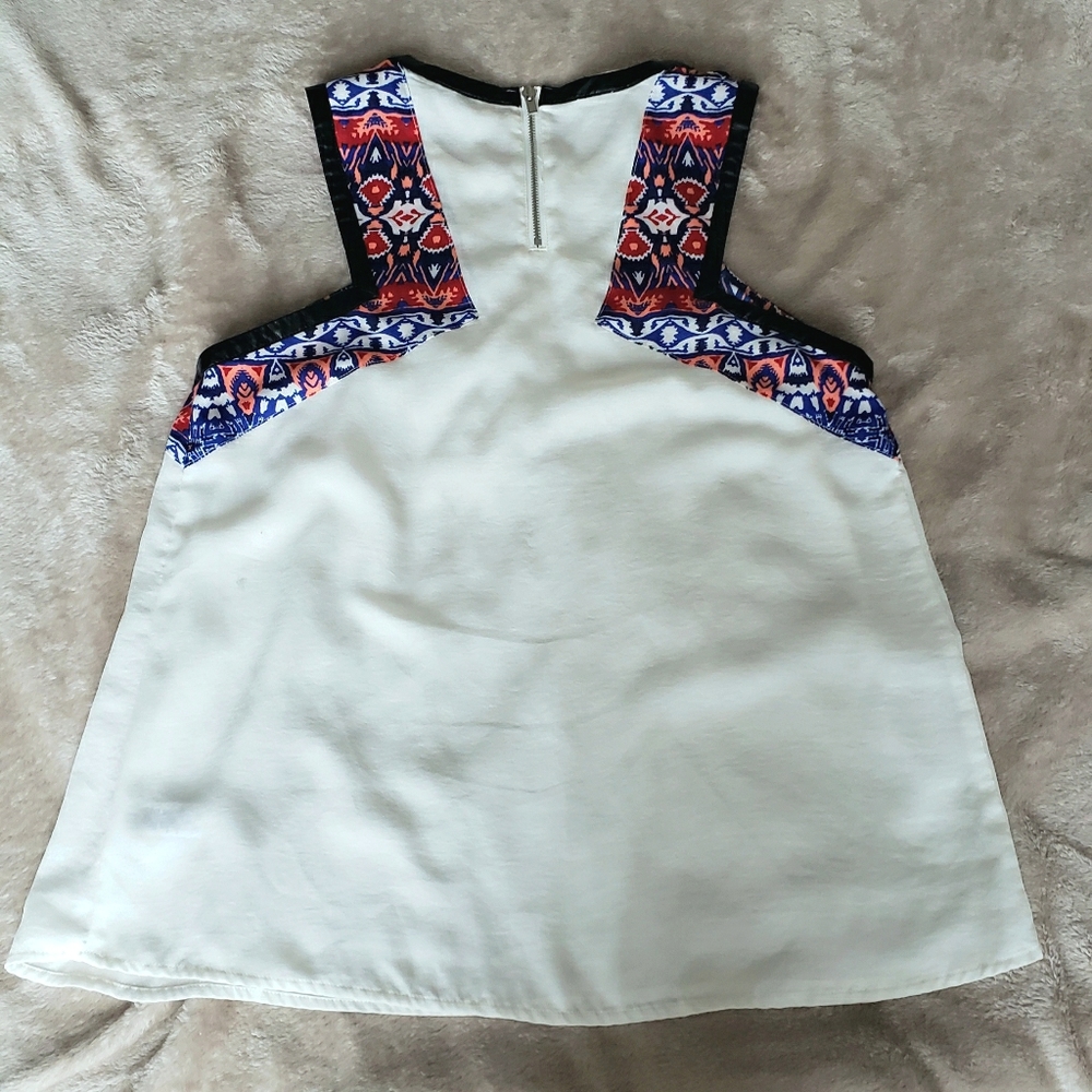 Express sleeveless blouse - festive print